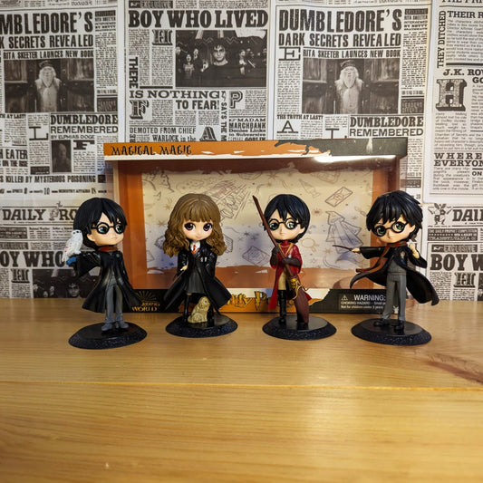 Set de 4 figuras Harry y Hermione
